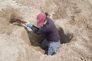 Mariela digging
